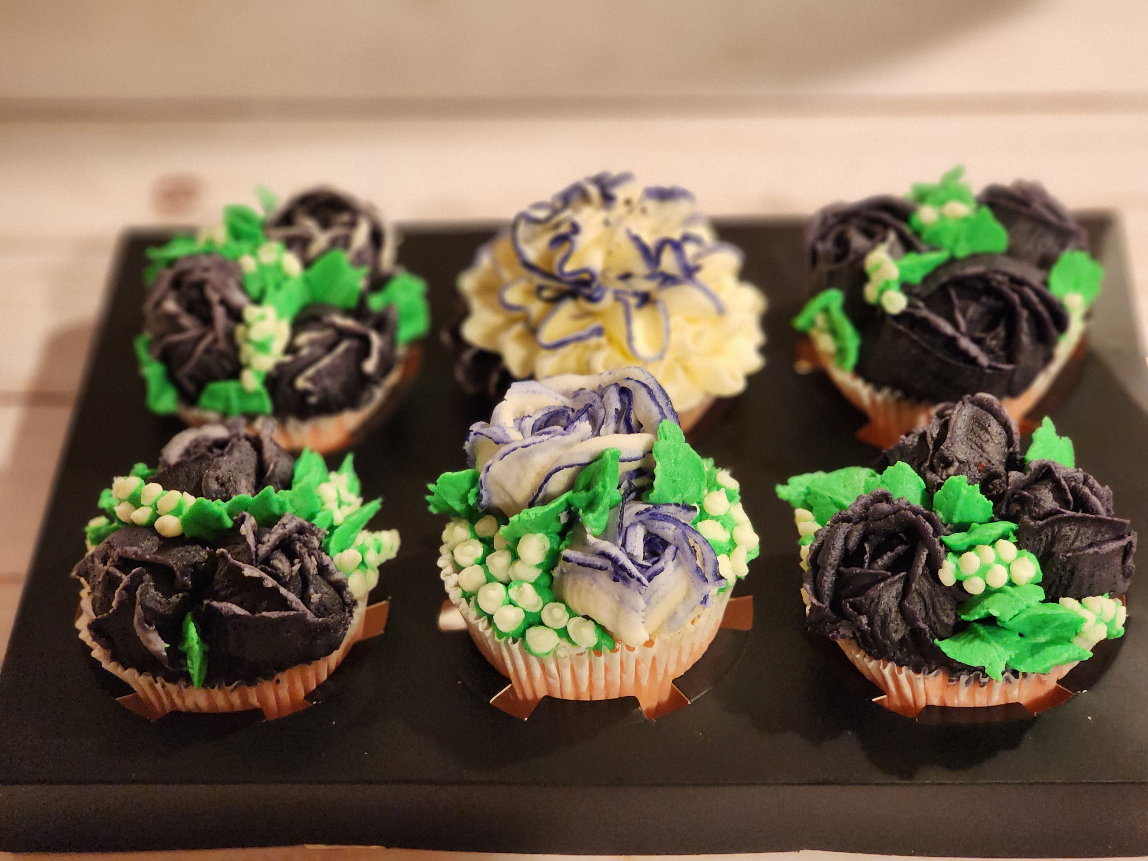 Sweet Blooms (Cupcakes)